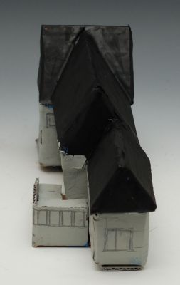 房子右侧 house right view
