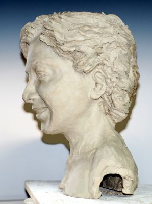 伊朗女郎左侧 Iranian Girl left view
